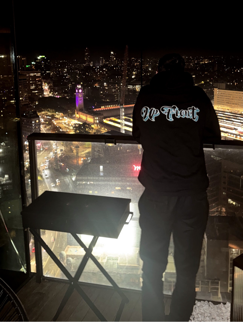 UPFRONT PREMIUM THICK HOODIE [BLACK]